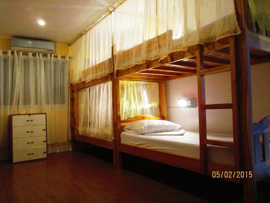 The Good Shepherd Hostel Макати Экстерьер фото